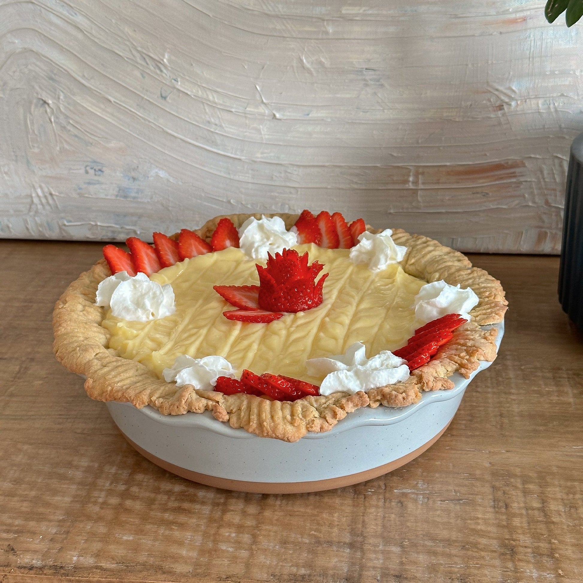 MORA CERAMICS Kitchen & Dining Deep Pie Pan - 9in - Earl Grey