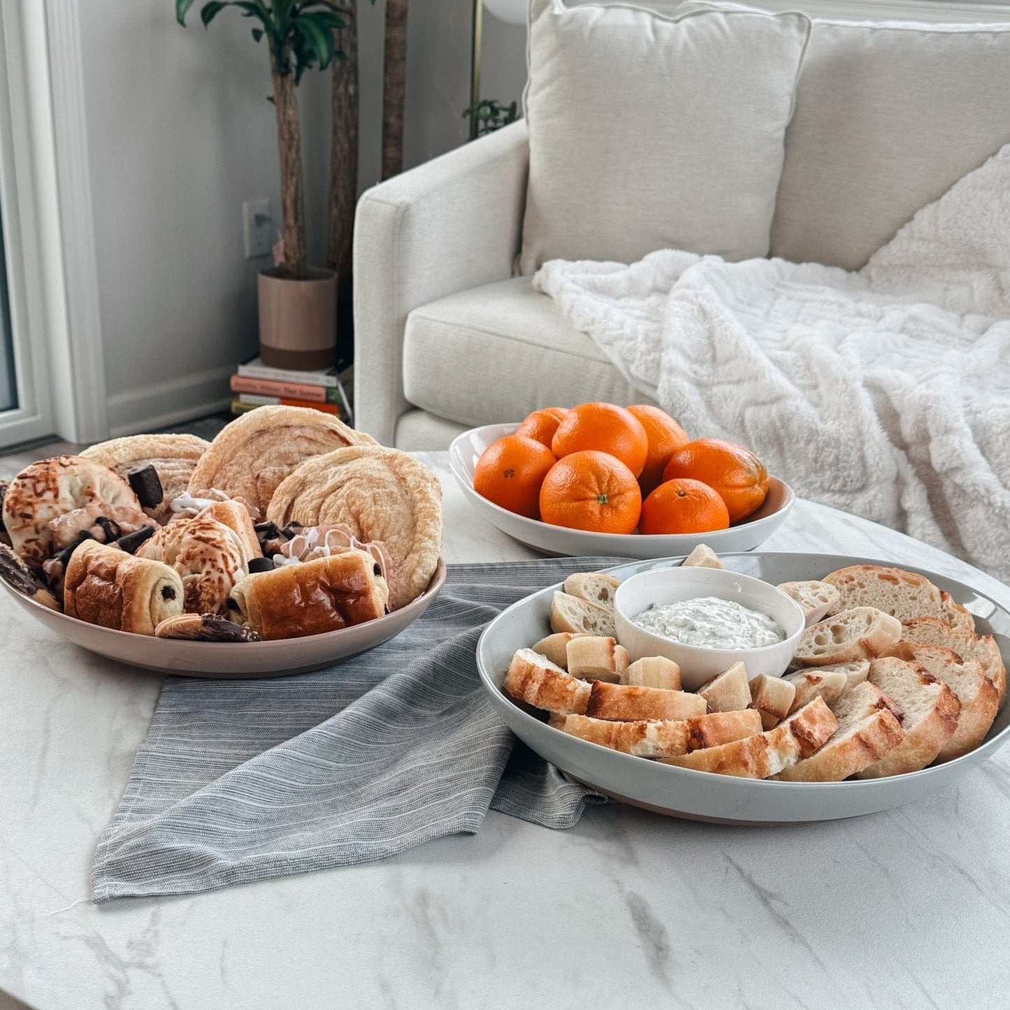 MORA CERAMICS Kitchen & Dining 2XL & 3XL Serving Dishes - 15.9 & 14.6in - Vanilla White