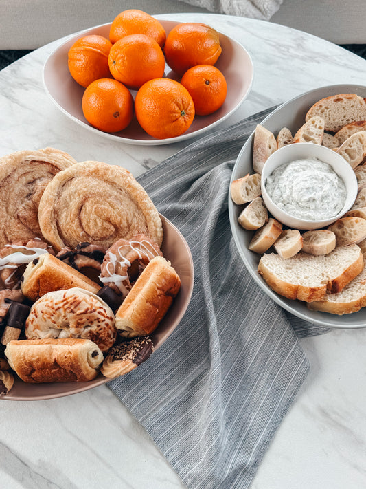 MORA CERAMICS Kitchen & Dining L & XL Serving Dishes - 13.5 & 11.8in - Vanilla White