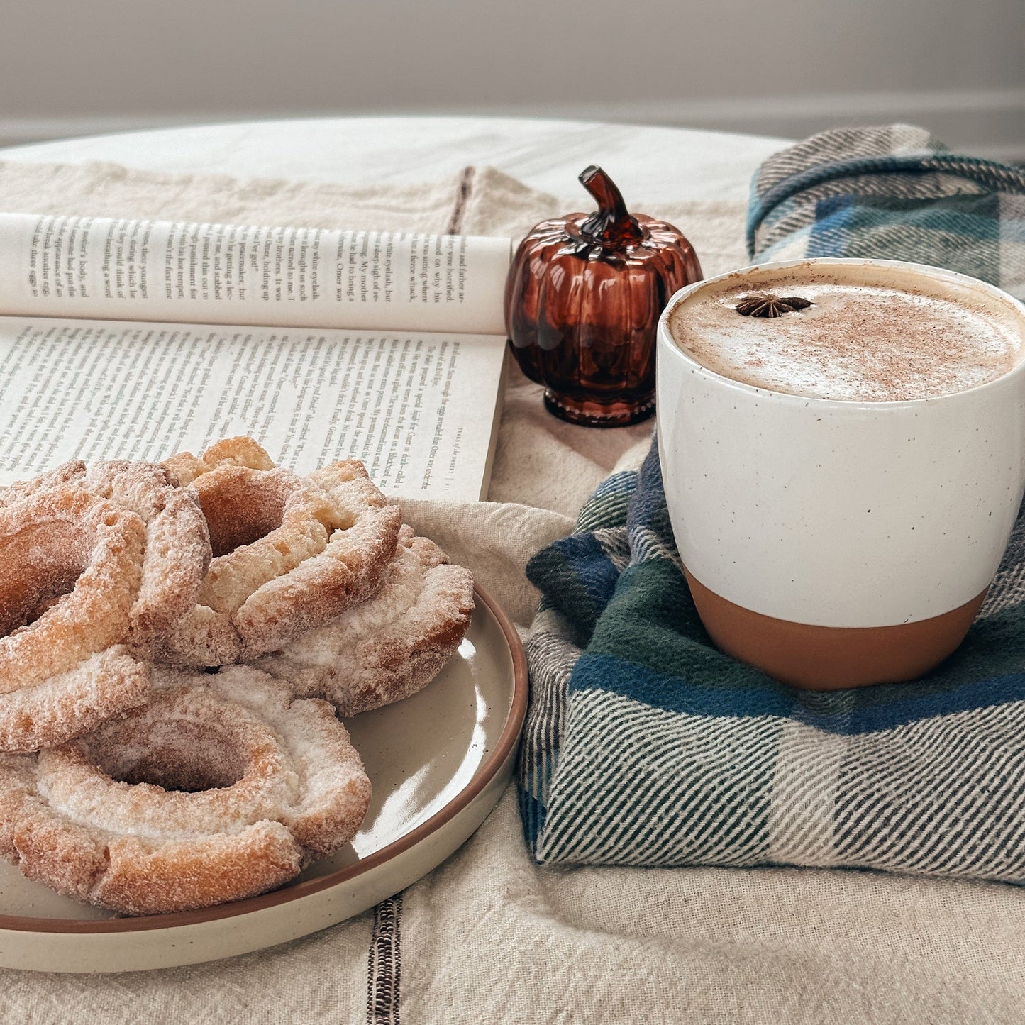 MORA CERAMICS Kitchen & Dining Latte Mug Set of 4 - 16oz - Vanilla White