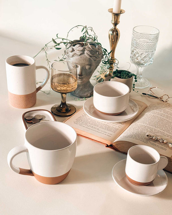 Cosumy Set di 4 Tazze per Cappuccino in Ceramica con Piattini - 200ml - Gres Spesso con Smalto Reattivo Artigianale – Mantiene il Calore a Lungo (Giallo Cosumy Set di 4 Tazze per Cappuccino in Ceramica con Piattini - 200ml - Gres Spesso con Smalto Reattivo Artigianale – Mantiene il Calore a Lungo (Giallo