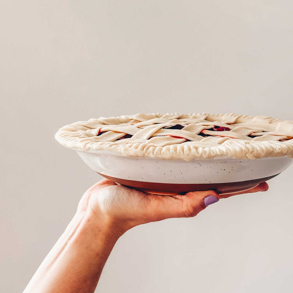 MORA CERAMICS Kitchen & Dining Shallow Pie Pan Set of 2 - 9in - Vanilla White