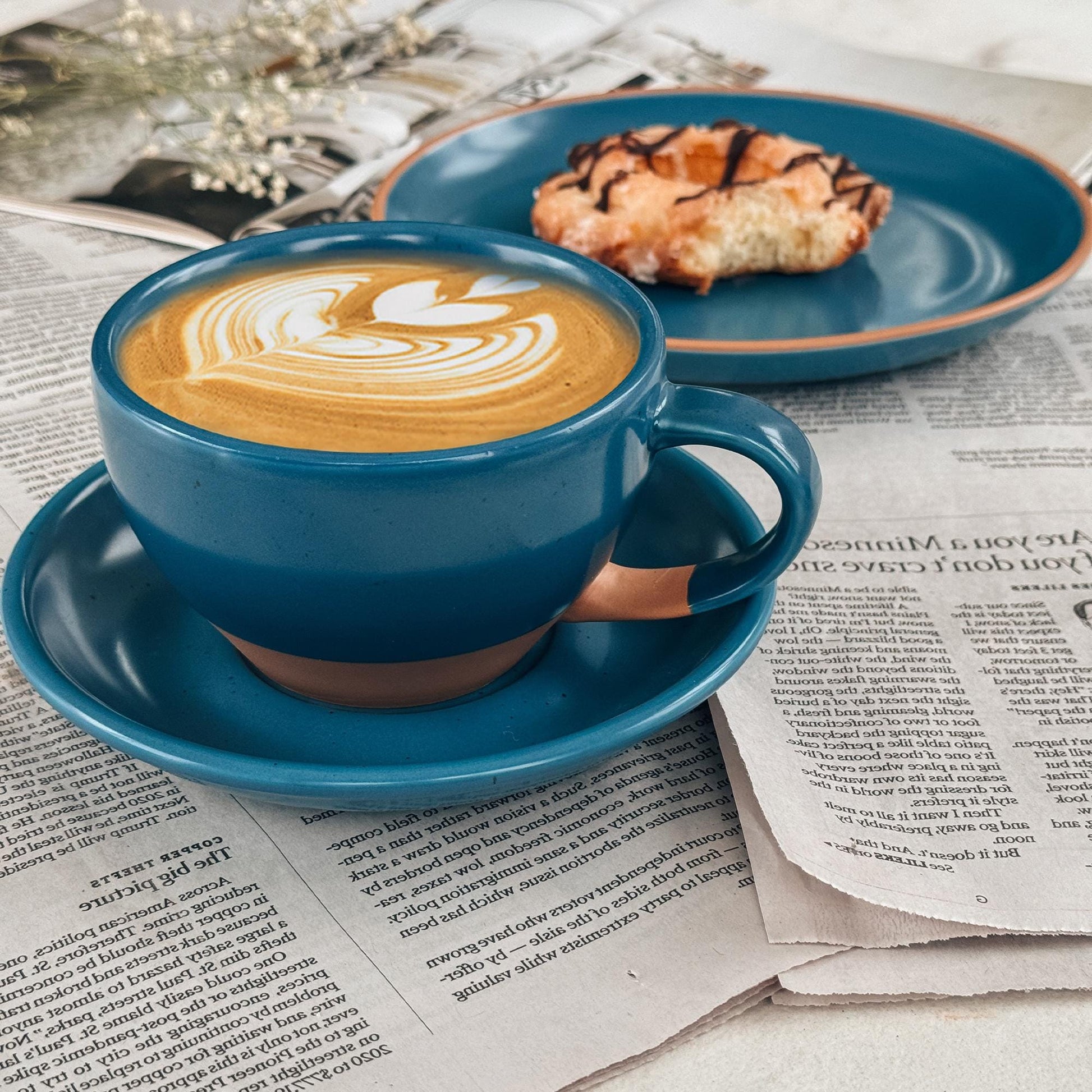 MORA CERAMICS Kitchen & Dining Latte Art Mug - 10.5oz - Azure Blue