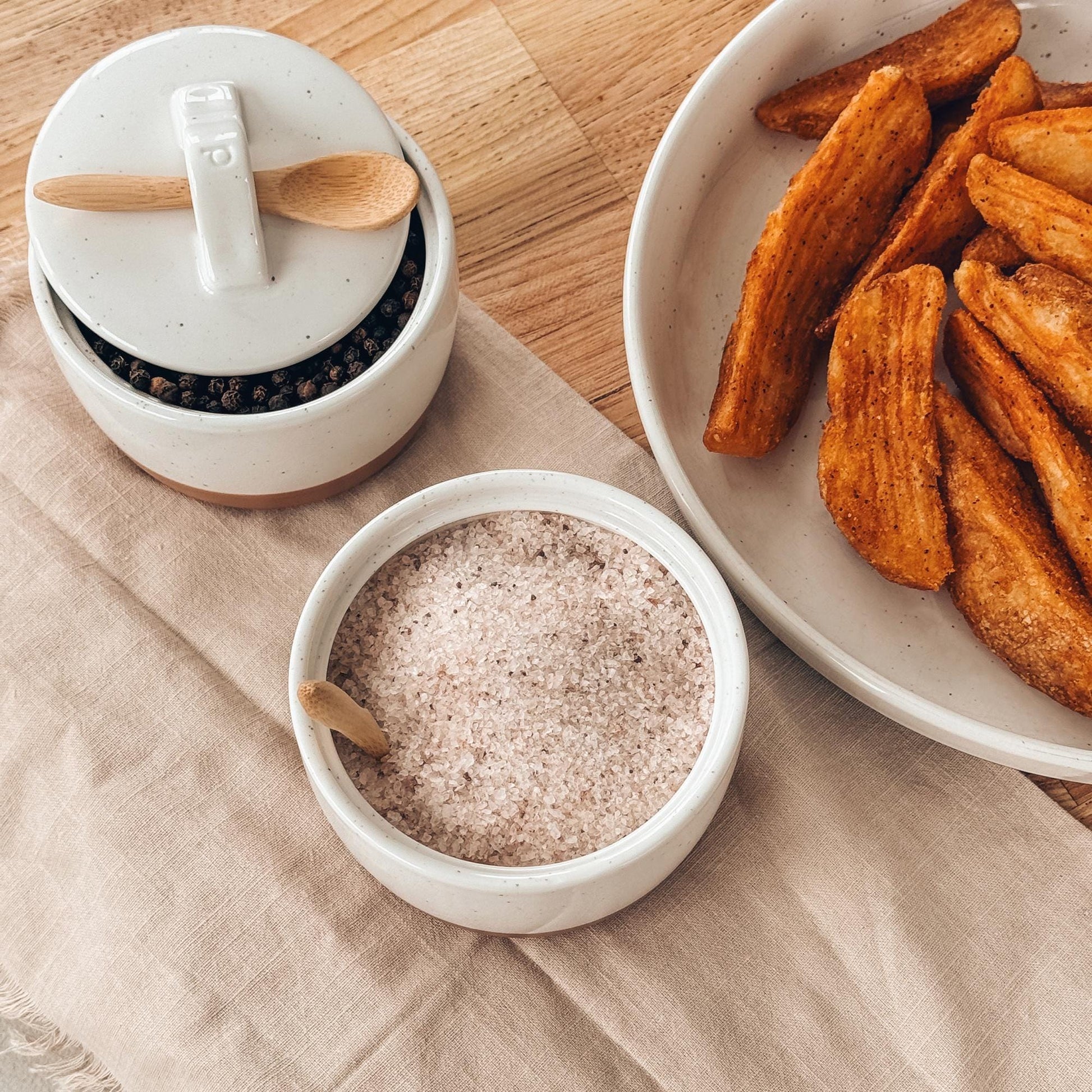 MORA CERAMICS Kitchen & Dining Salt & Pepper Cellar Set - Vanilla White