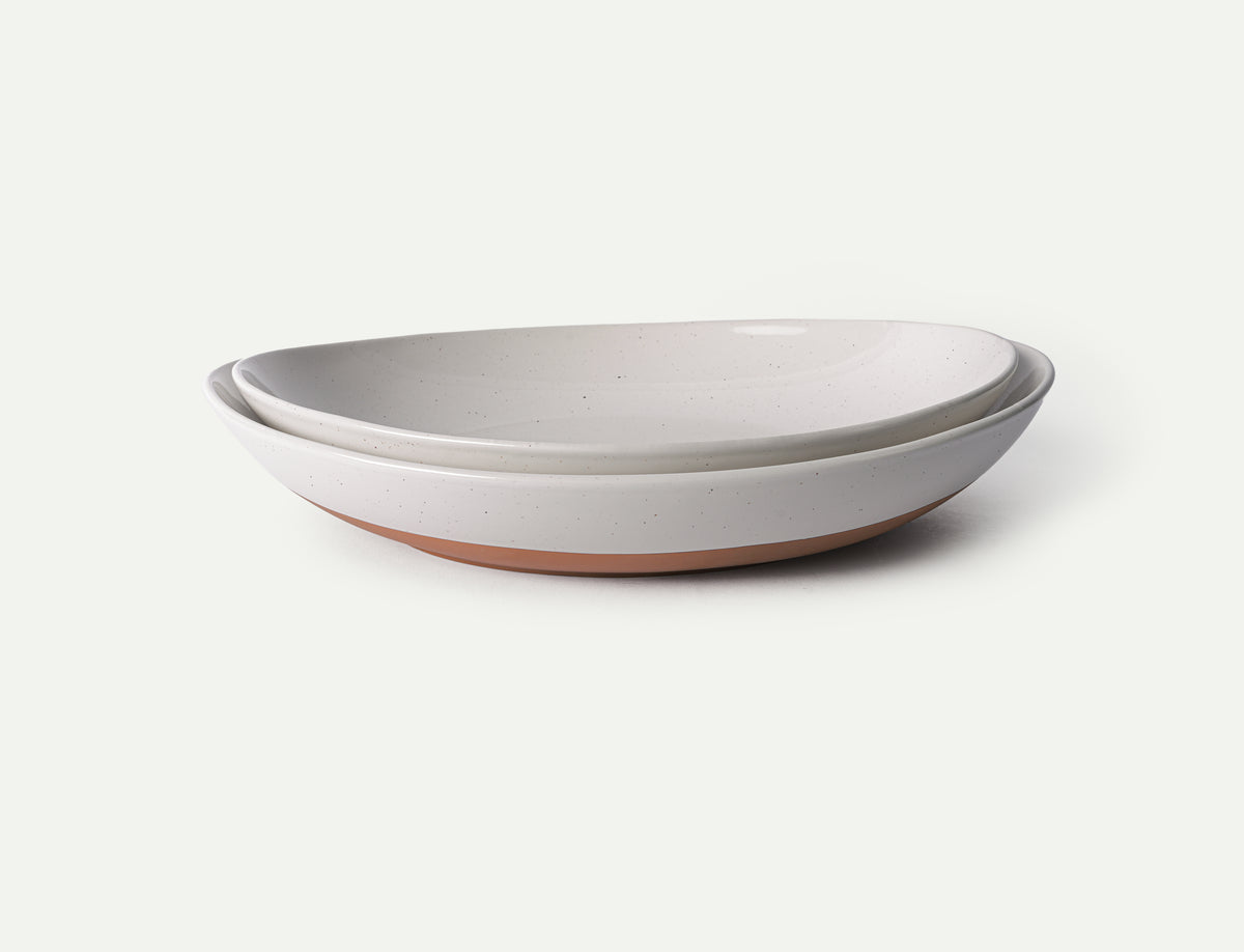 2XL & 3XL Serving Dishes - 15.9 & 14.6in - Vanilla White