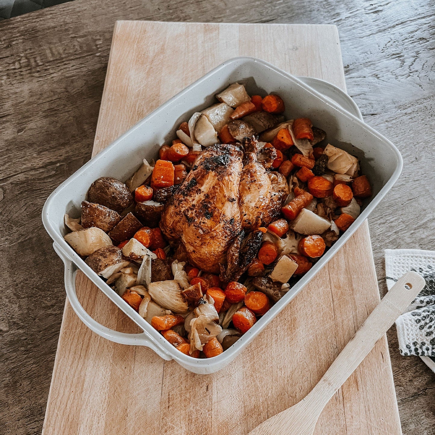 MORA CERAMICS Kitchen & Dining Lasagna Pan - 13x9 in - Earl Grey