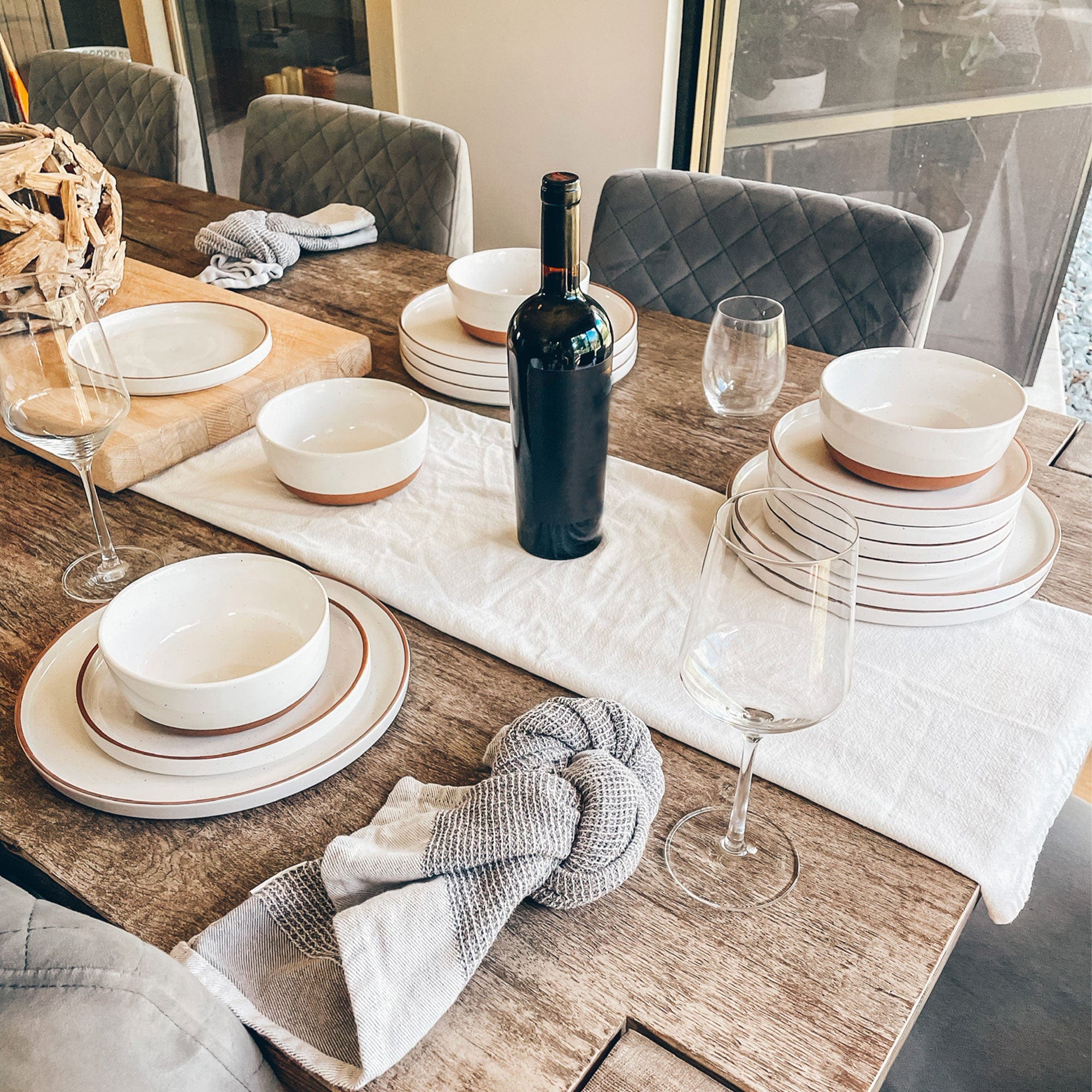 Rimmed & Flat Dinner Plates - Thumbnail 5