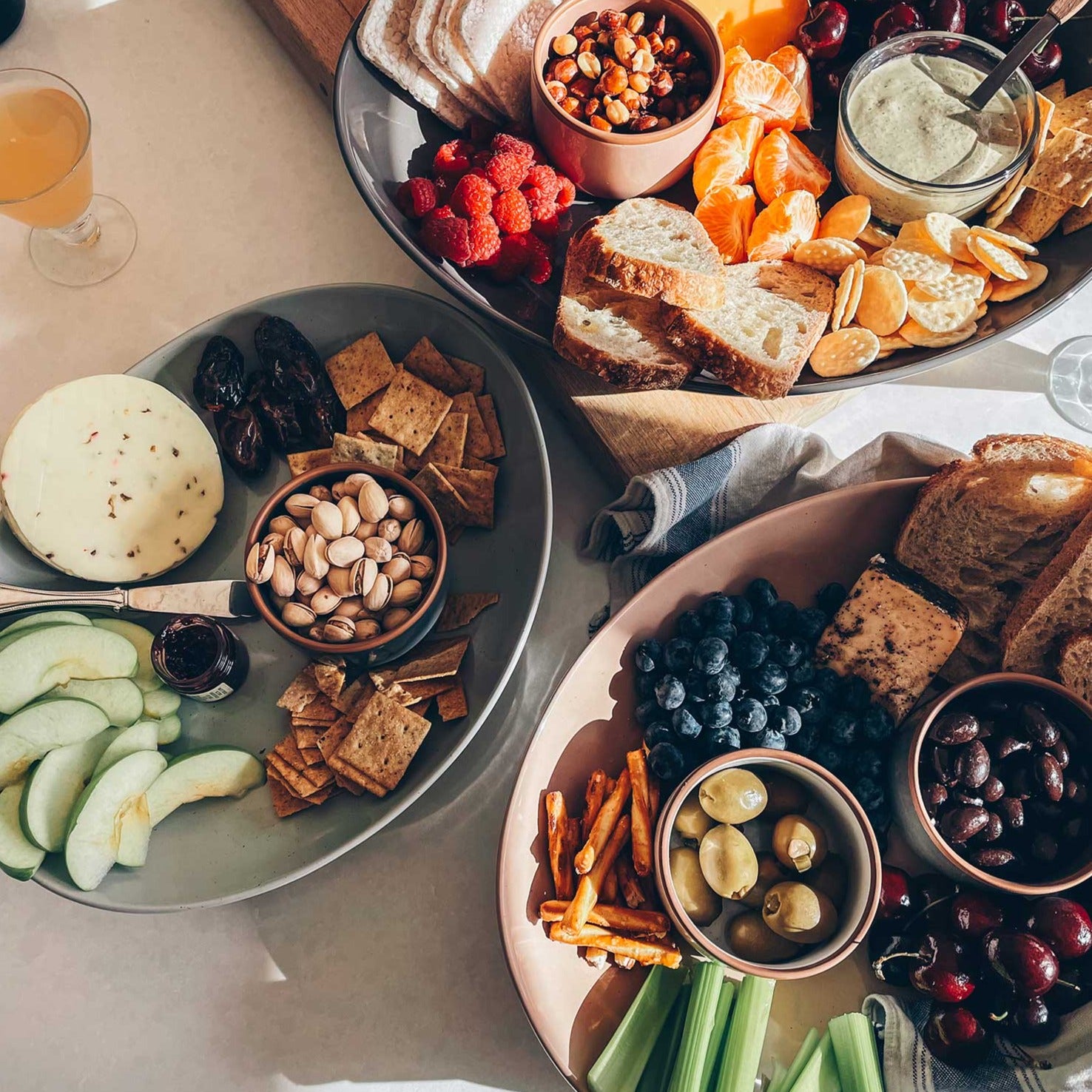 MORA CERAMICS Kitchen & Dining 2XL & 3XL Serving Dishes - 15.9 & 14.6in - Neutrals