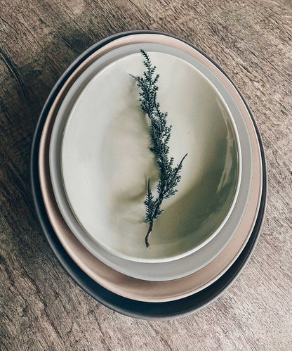 MORA CERAMICS Kitchen & Dining L & XL Serving Dishes - 13.5 & 11.8in - Neutrals (Earl Grey & Light Matcha)