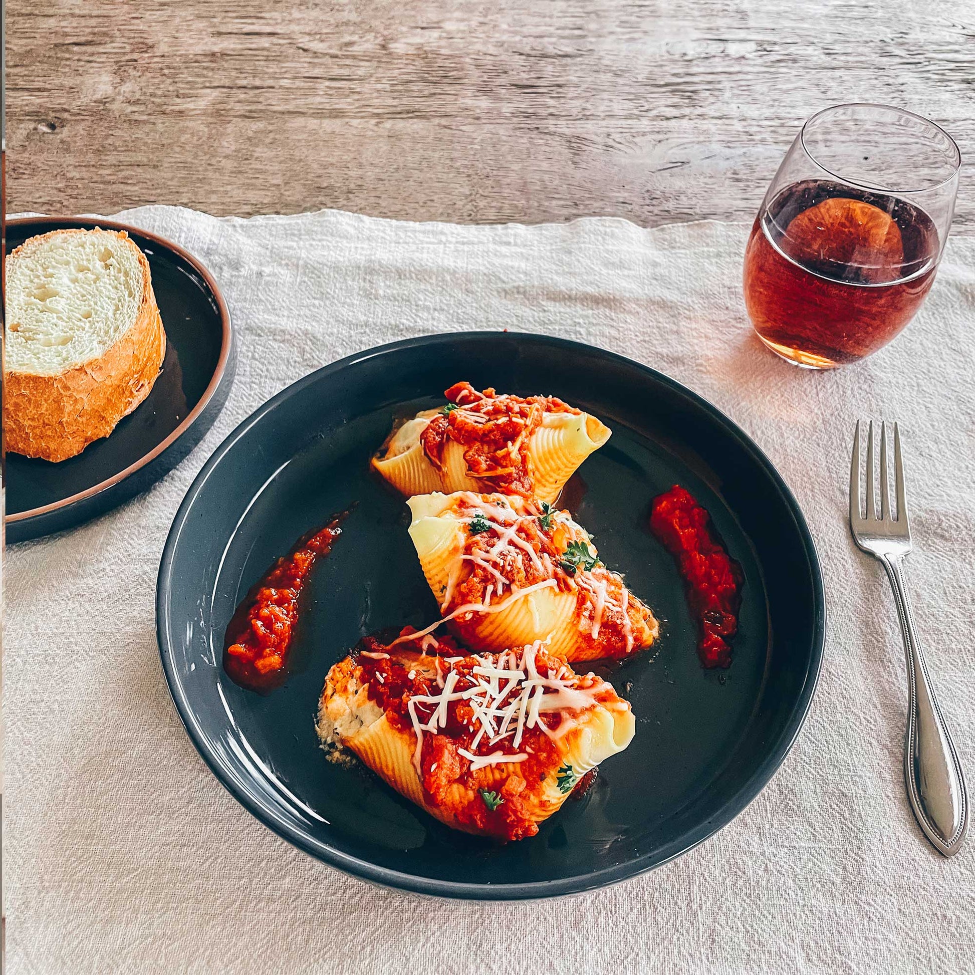 MORA CERAMICS Kitchen & Dining Pasta Bowls - 35oz - Vanilla & Charcoal