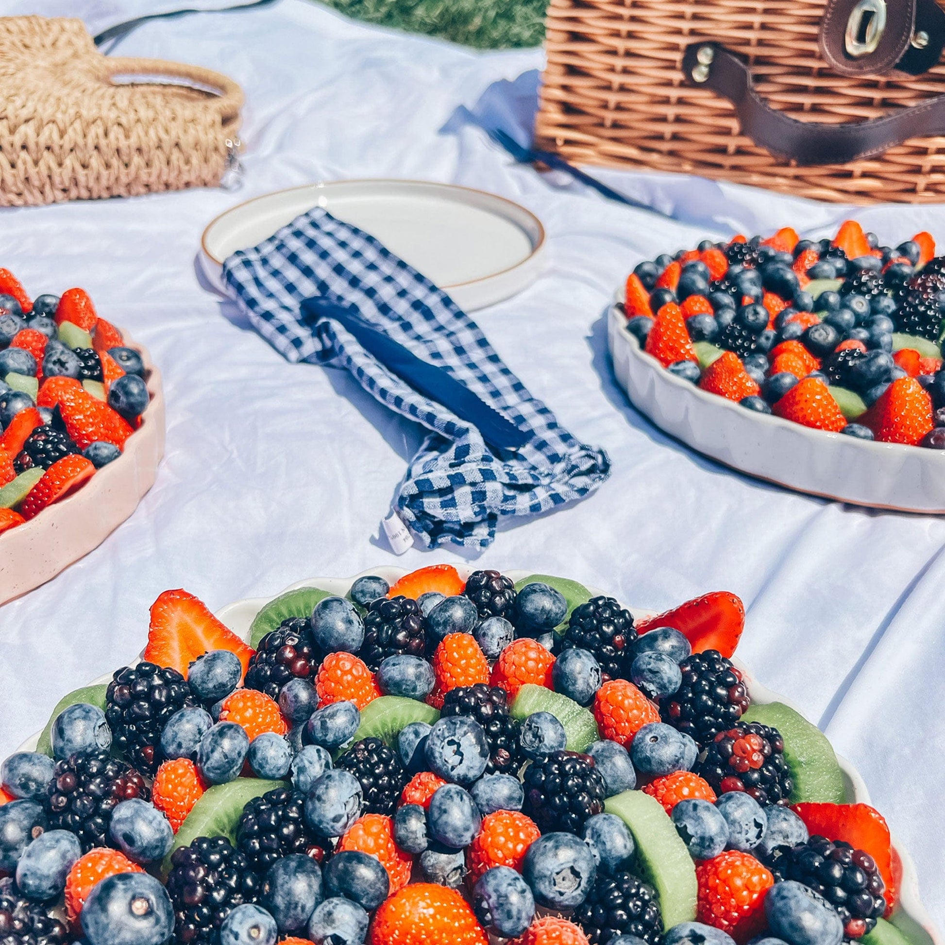 MORA CERAMICS Kitchen & Dining Tart Pan - 10in - Earl Grey