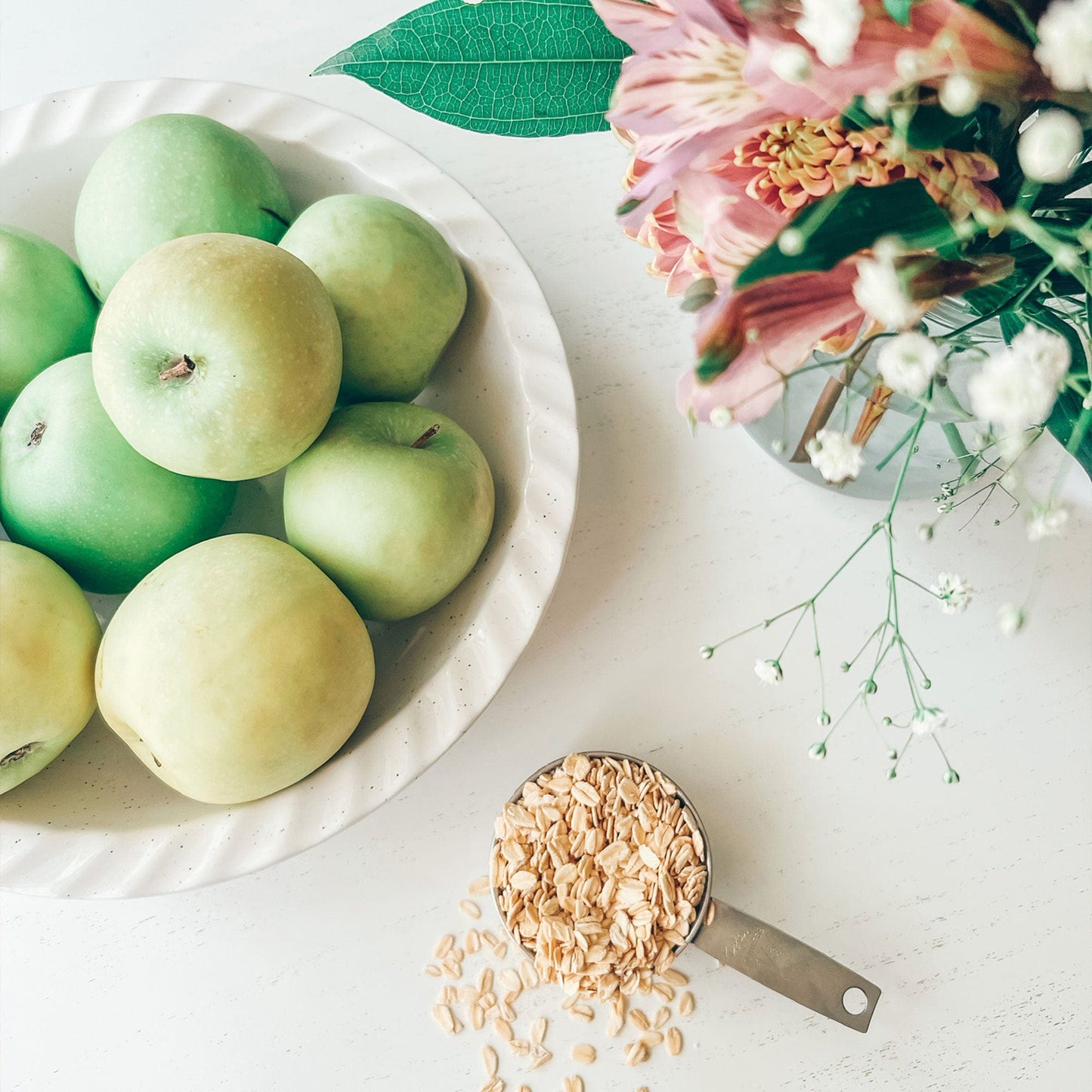MORA CERAMICS Kitchen & Dining Shallow Pie Pan Set of 2 - 9in - Vanilla White